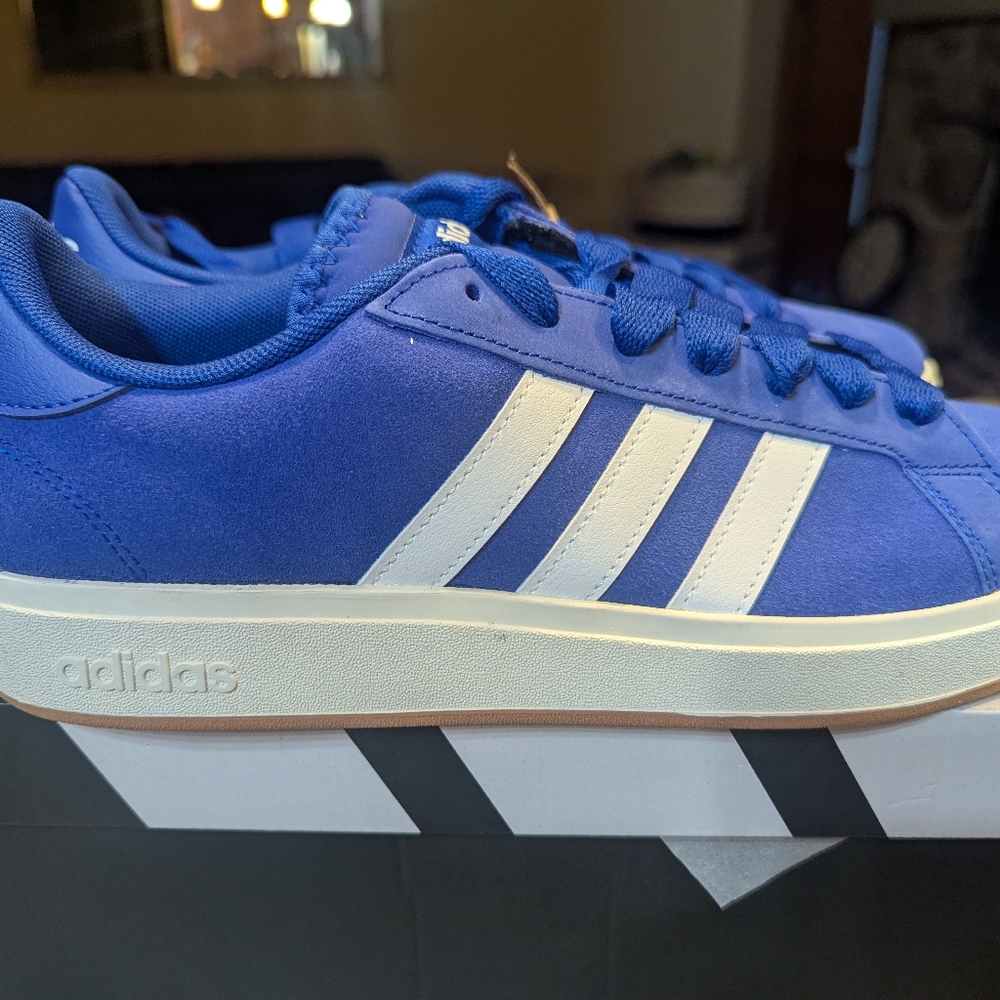 Adidas Men's grand Court Base 00S Size 11 NIB